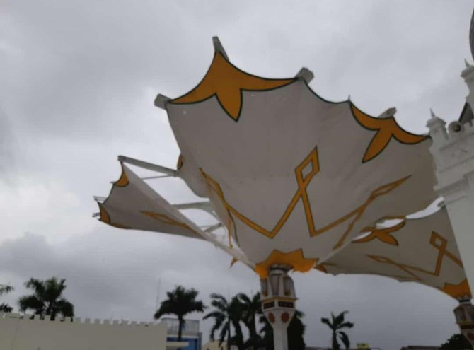 angin kencang terjang banda aceh