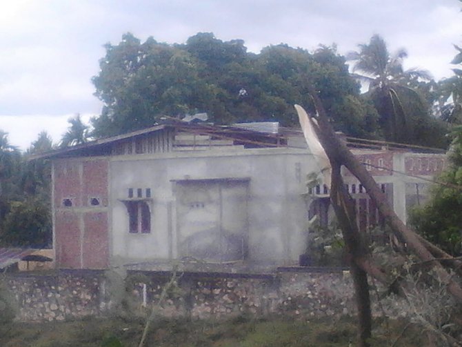 angin kencang terjang banda aceh