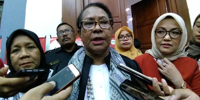 Menteri Yohana: Perempuan Indonesia banyak tidak tertarik dengan politik