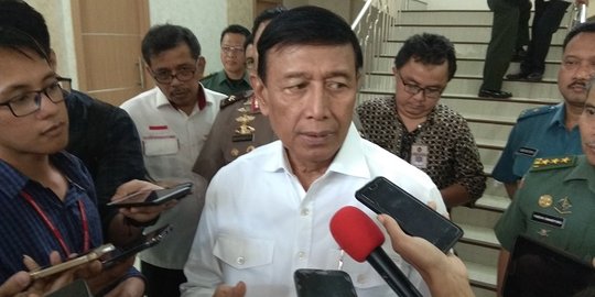 Kubu OSO tuding Wiranto gelar pertemuan terlarang dengan pejabat MA