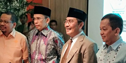 Meski disindir, TGB memuji Amien Rais sebagai tokoh bangsa yang dihormati