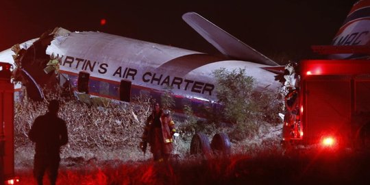 Pesawat tabrak pabrik di Afrika Selatan, satu tewas dan 20 orang terluka