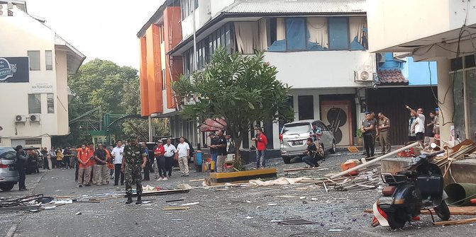 Tinjau lokasi ledakan di ruko Wijaya Center, Anies bersyukur tak ada korban