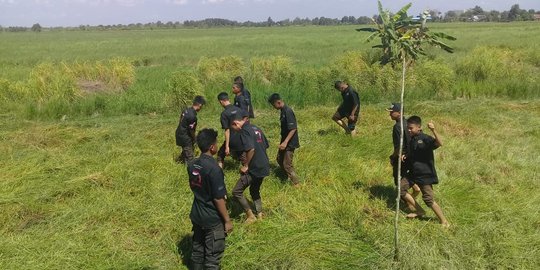 TNI gandeng preman buka lahan sawah di Banjarmasin