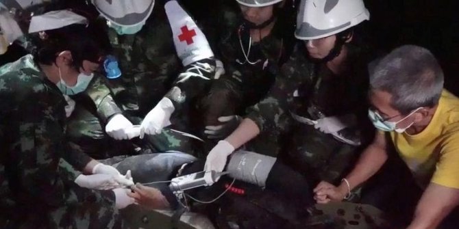 Video operasi penyelamatan bocah Thailand terjebak dalam gua Tham Luang