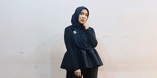 Fitri Tropica Bagi Pengalaman Hari Pertama Kenakan Hijab 