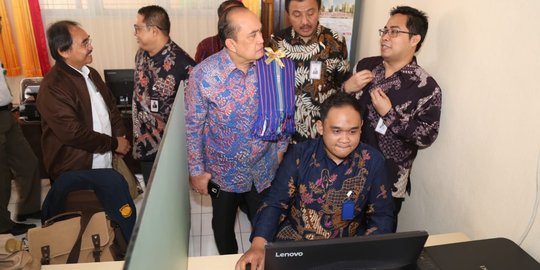 Kemnaker tinjau pelayanan pekerja migran di LTSA Provinsi NTT