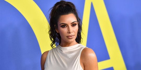 Kim Kardashian pasang tarif miliaran untuk foto endorsementnya
