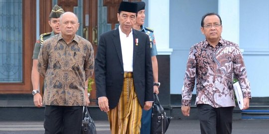 PKS klaim diiming-imingi Jokowi posisi dan logistik untuk gabung koalisi