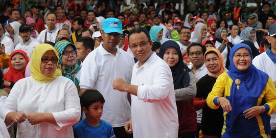 Tinjau hari pertama sekolah, Anies kunjungi SDN Kampung Melayu