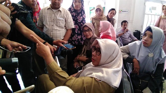 suasana sidang gugatan praperadilan kasus pt abu tours di pn makassar