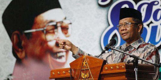 Gus Solah nilai Mahfud MD lebih cocok jadi cawapres Jokowi ketimbang TGB