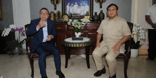 Usai bertemu Prabowo, Zulkifli Hasan tegaskan PAN belum gabung koalisi Gerindra