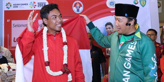 Tiba di tanah air, Lalu M Zohri disambut Menpora Imam Nahrawi