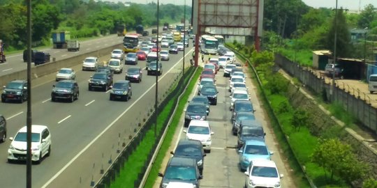 Konstruksi Tol Layang Jakarta-Cikampek ditargetkan rampung Maret 2019