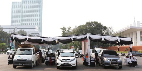 Tekan polusi udara, sejumlah mobil uji emisi gratis di Senayan