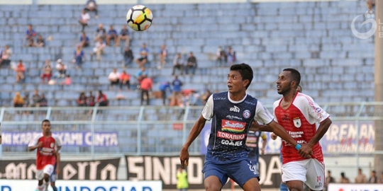 Dedik Setiawan absen, Arema ubah pola permainan lawan Sriwijaya FC