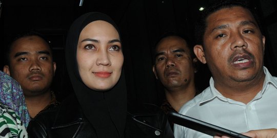 Bantah nikah siri, Steffy sebut hubungan dengan Irwandi sebatas kerjaan