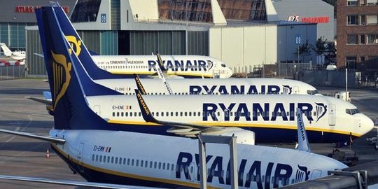 Pilot dan kru Ryanair mogok kerja, 600 penerbangan dibatalkan di tiga negara Eropa