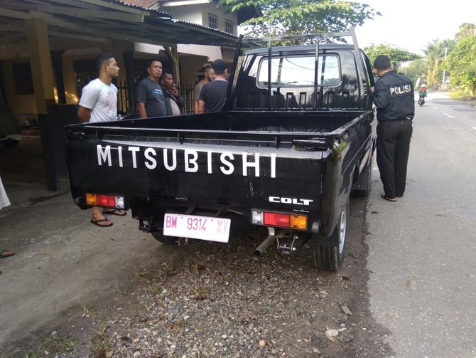 pencurian mobil pikap di pekanbaru