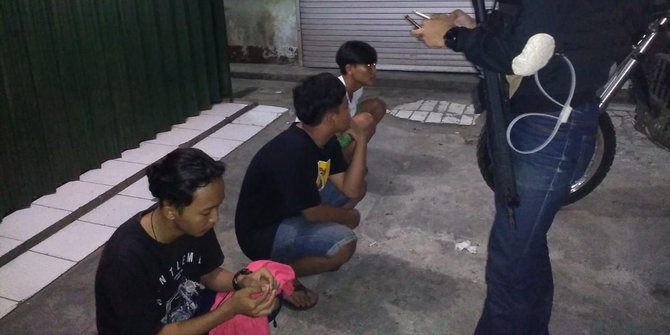 Polisi amankan mantan gangster yang pernah jarah toko  baju  