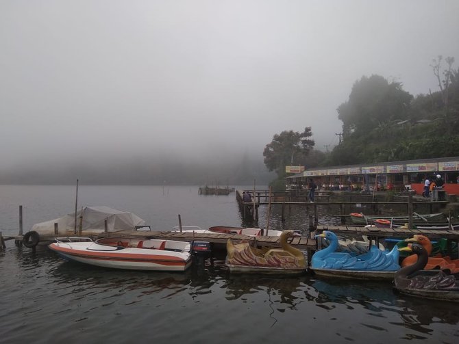 danau beratan bedugul bali