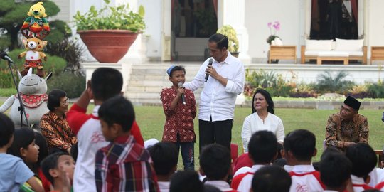 Undang 32 wali kota, Jokowi jelaskan tekanan ekonomi dunia dan revolusi industri 4.0