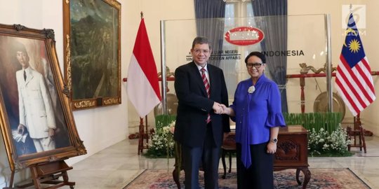 Ini cara kekinian yang dilakukan Menlu Indonesia dan Malaysia jaga hubungan bilateral