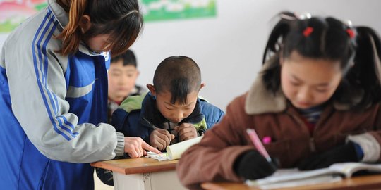 China akan rekrut 10.000 pensiun guru untuk mengajar di sekolah pedesaan