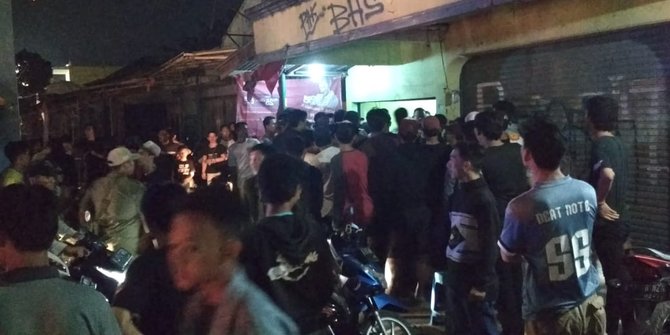 Diduga menjual obatan terlarang toko pulsa di Tangerang 