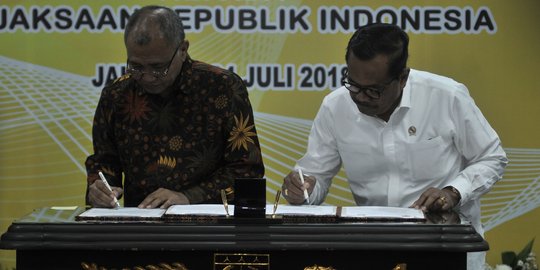 Serah terima barang rampasan KPK ke Kejaksaan Agung