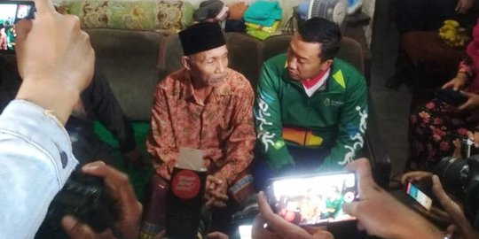 Menpora sambangi Soeharto, mantan atlet berprestasi yang jadi tukang pijat