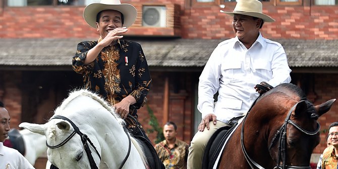 Jokowi Prabowo Naik Sepeda