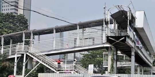 Bongkar JPO HI, Anies segera bangun pelican crossing