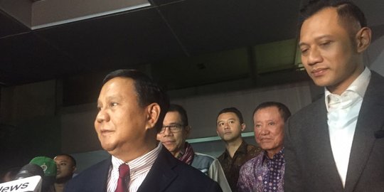Tiba di Mega Kuningan, Prabowo disambut SBY hingga AHY