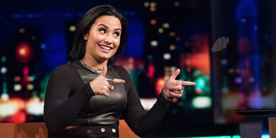 Ditemukan tak sadarkan diri, Demi Lovato terselamatkan dengan narcan