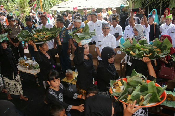 bupati banyuwangi abdullah azwar anas