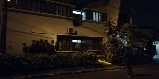 KPK geledah rumah kontrakan Inneke di Arcamanik Bandung