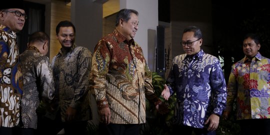 Golkar: Kita buka pintu, Pak SBY menafsirkan pintu mau tertutup