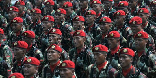 4 Kisah haru anak orang miskin bisa jadi perwira TNI