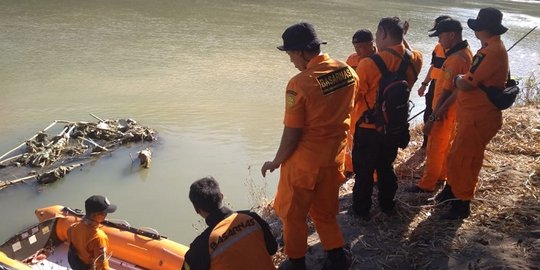 Dikejar warga, pengedar uang palsu ceburkan diri dan hilang di Sungai Progo