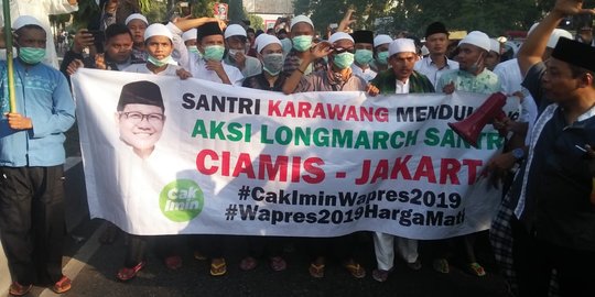 Laskar Cak Imin for wapres yang longmarch Ciamis-Jakarta sampai di Karawang