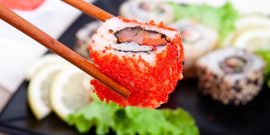 Cara Membuat Sushi Nigiri dan Sushi Uramaki ala rumahan, mudah dan enak