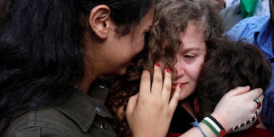 Tangis haru sambut kebebasan Ahed Tamimi dari penjara Israel