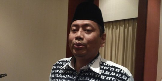 Kapitra kritik aktivis aksi bela Islam, ujung-ujungnya capreskan Prabowo