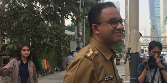 Anies Baswedan jajal pelican pengganti JPO di Bundaran HI