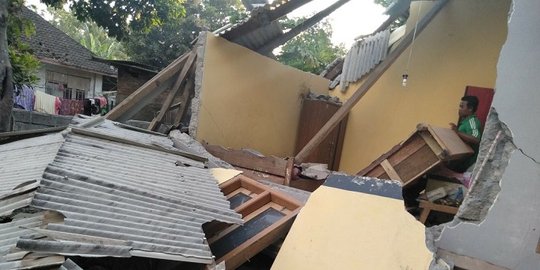 Gempa di NTB, 2 siswa SMP meninggal usai tertimpa bangunan