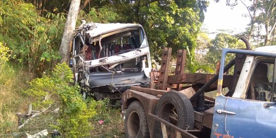2 Orang tewas dalam kecelakaan beruntun di Jalan Solo-Semarang