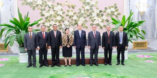 Menteri Puan antar langsung surat undangan Jokowi ke Kim Jong-un