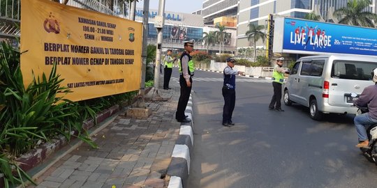 Langgar ganjil genap, 150 pengendara ditilang di Pancoran